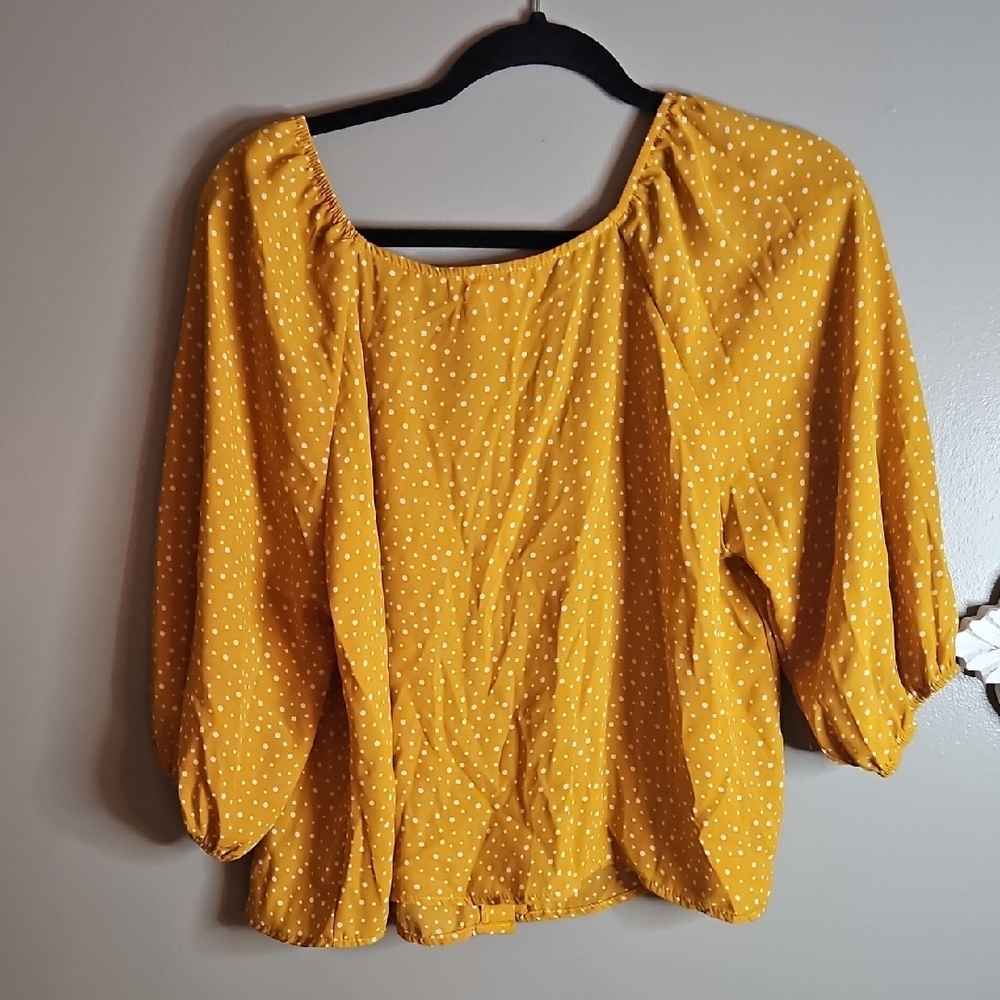 URBAN Romantics Yellow Puff Sleeve Crop Top - Picture 4 of 4